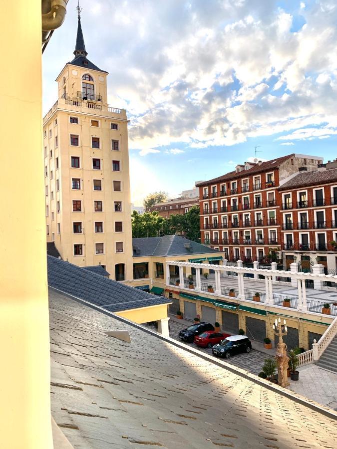 Apartamentos Puerta Del Sol-Rastro Madrid Esterno foto